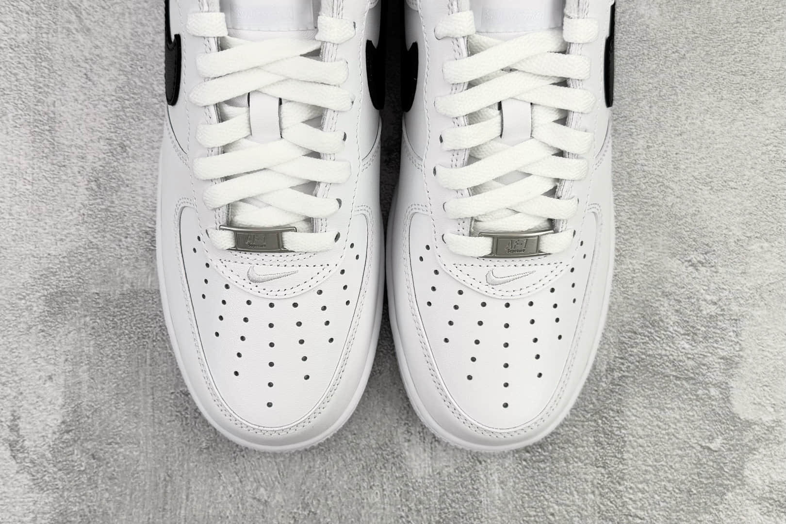 耐克Supreme x Nike Air Force 1 Low SP纯原版本Supreme联名AF1空军一号白黑勾低帮运动板鞋 莆田耐克代理 货号:CU9225-102