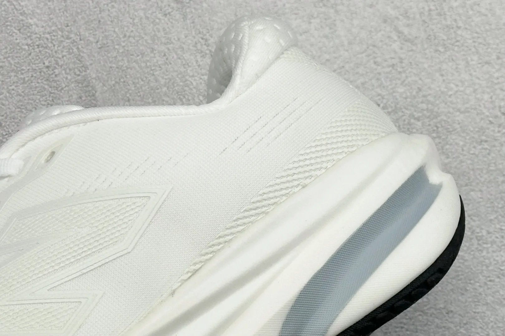 新百伦New Balance W880纯原版本M880白色缓震跑鞋 莆田新百伦货源 货号：W880W15