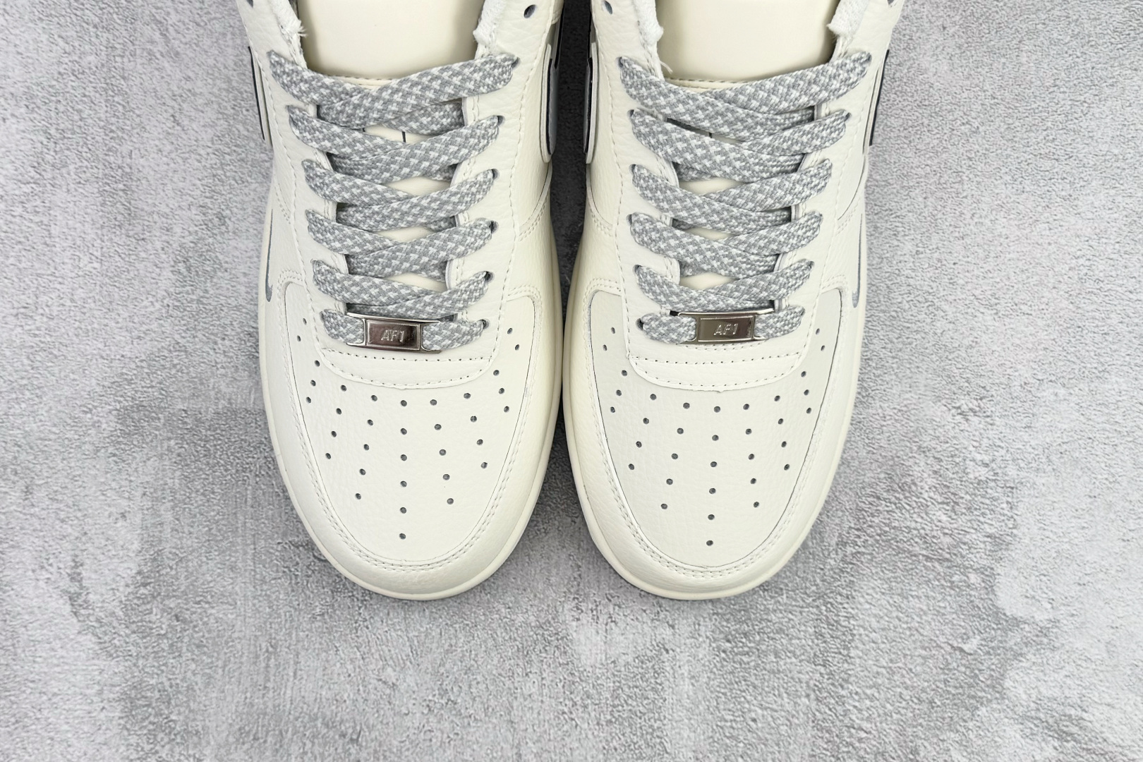 耐克Nike Air Force 1'07 Low纯原版本空军一号AF1米白灰标低帮板鞋 莆田耐克货源 货号:CS5288-042
