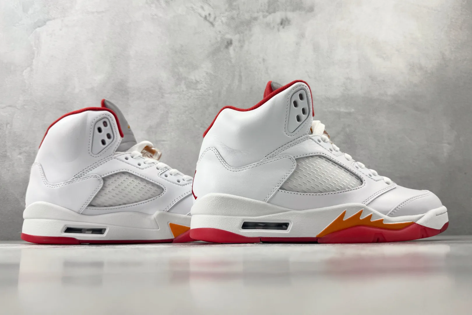 乔丹Jordan Air Jordan 5 “Sunset”AJ5白色男子高帮文化篮球鞋纯原版本 货号：IV5678-102