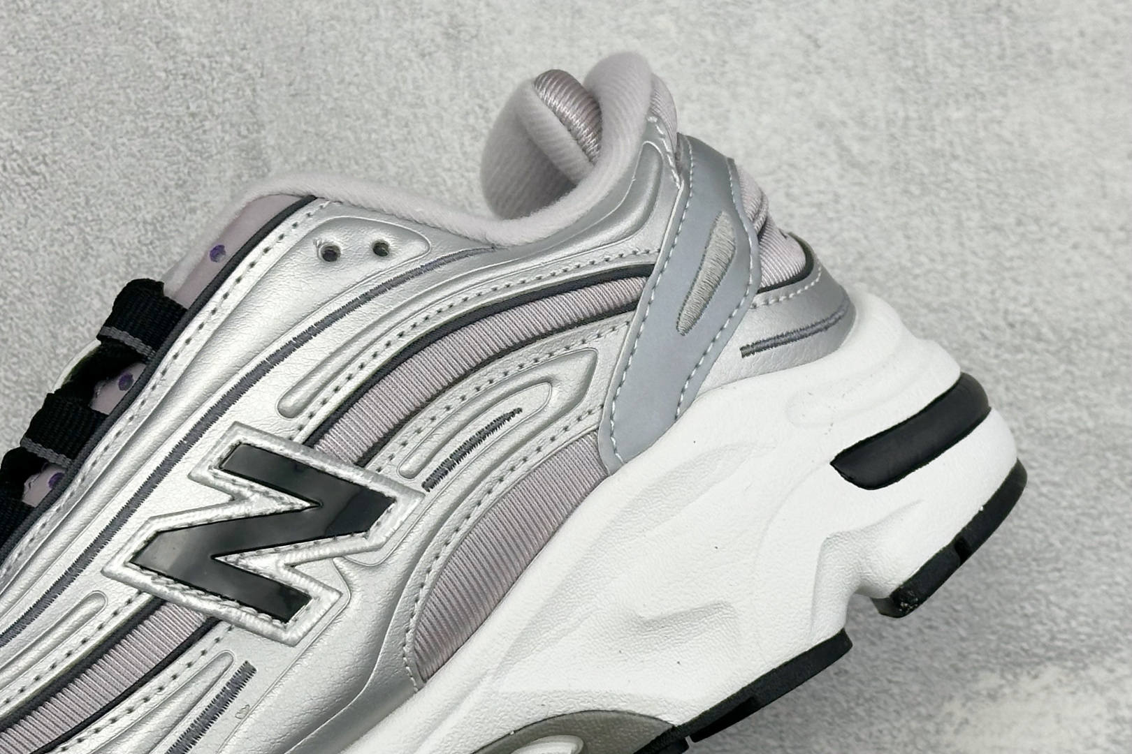新百伦New Balance NB 1000 银色纯原版本 货号：U10001PD