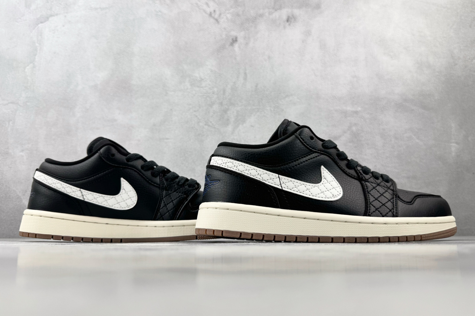 乔丹Jordan Air Jordan 1 SE 黑白纯原版本 货号：IO2047-001