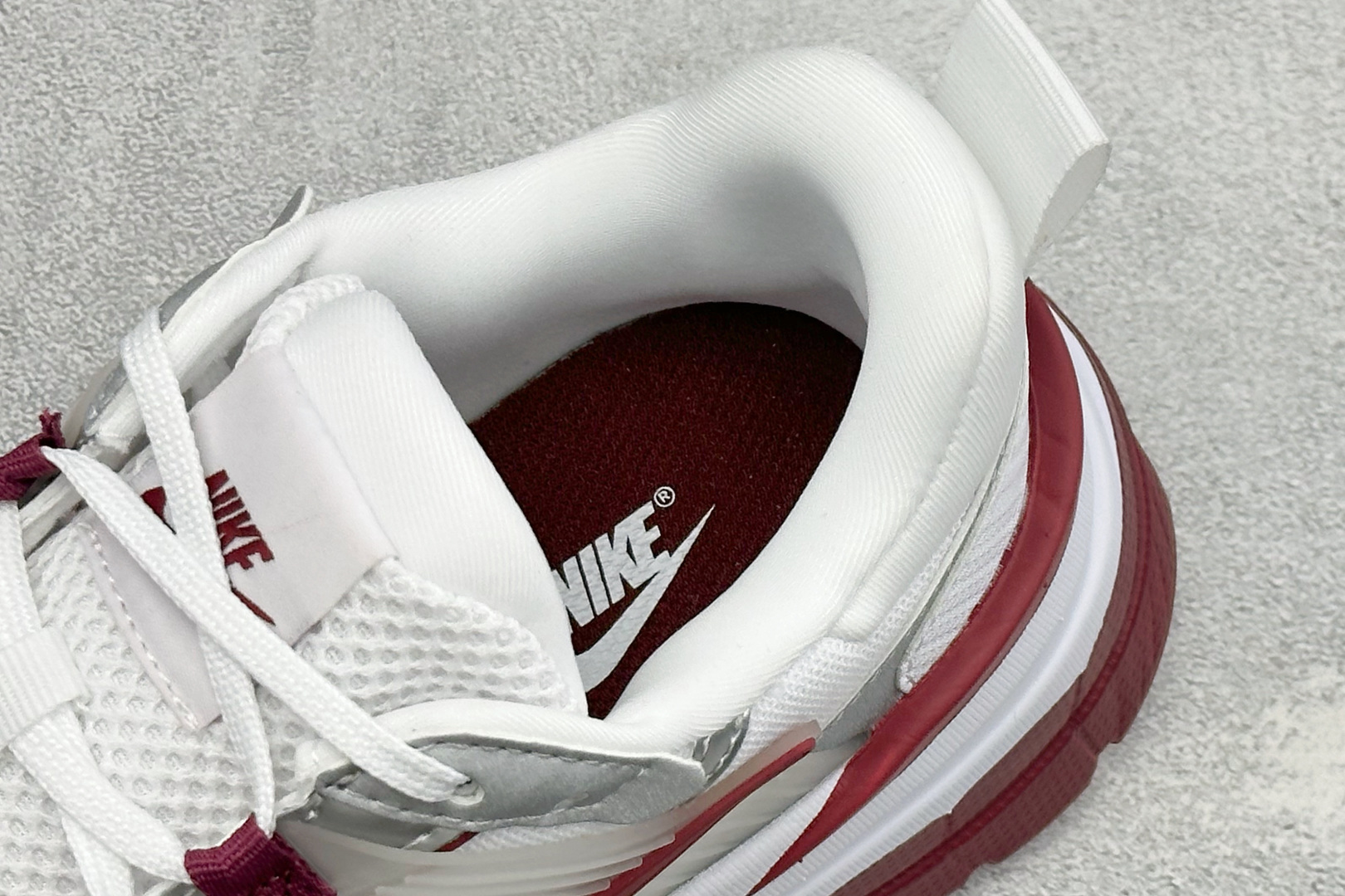 耐克Nike V2K Run 减震防滑复古低帮跑步鞋纯原版本 货号:FD0736-118