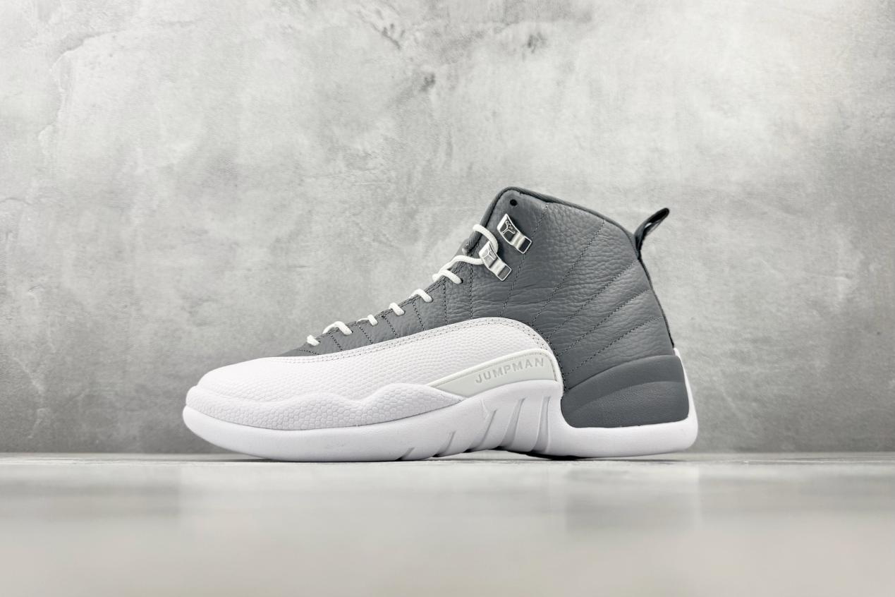 乔丹 Jordan Air Jordan 12 retro “stealth” 灰白纯原版本 货号：CT8013-015