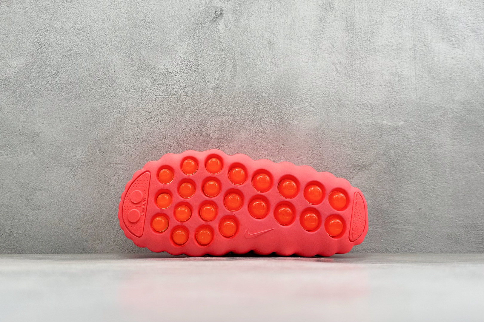耐克Nike Mind 001 亮红色神经科学足底按摩拖鞋纯原版本 货号：HQ4307-601