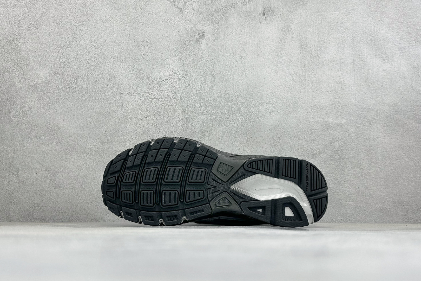 耐克NIKE INITIATOR创始者系列 千禧白复古休闲运动舒适跑鞋纯原版本 货号:394055-001