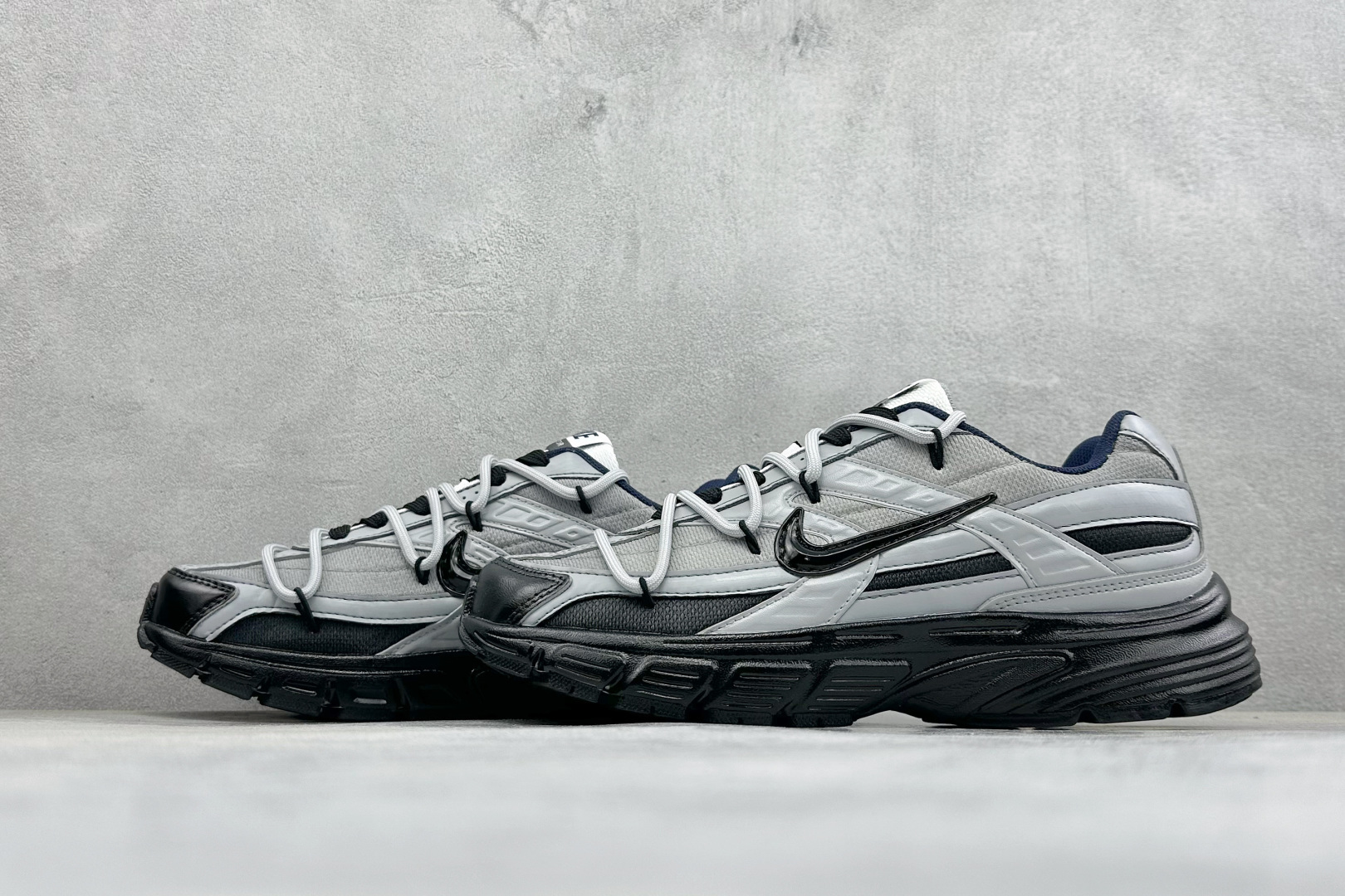 耐克NIKE INITIATOR创始者系列 千禧白复古休闲运动舒适跑鞋纯原版本 货号:394055-001