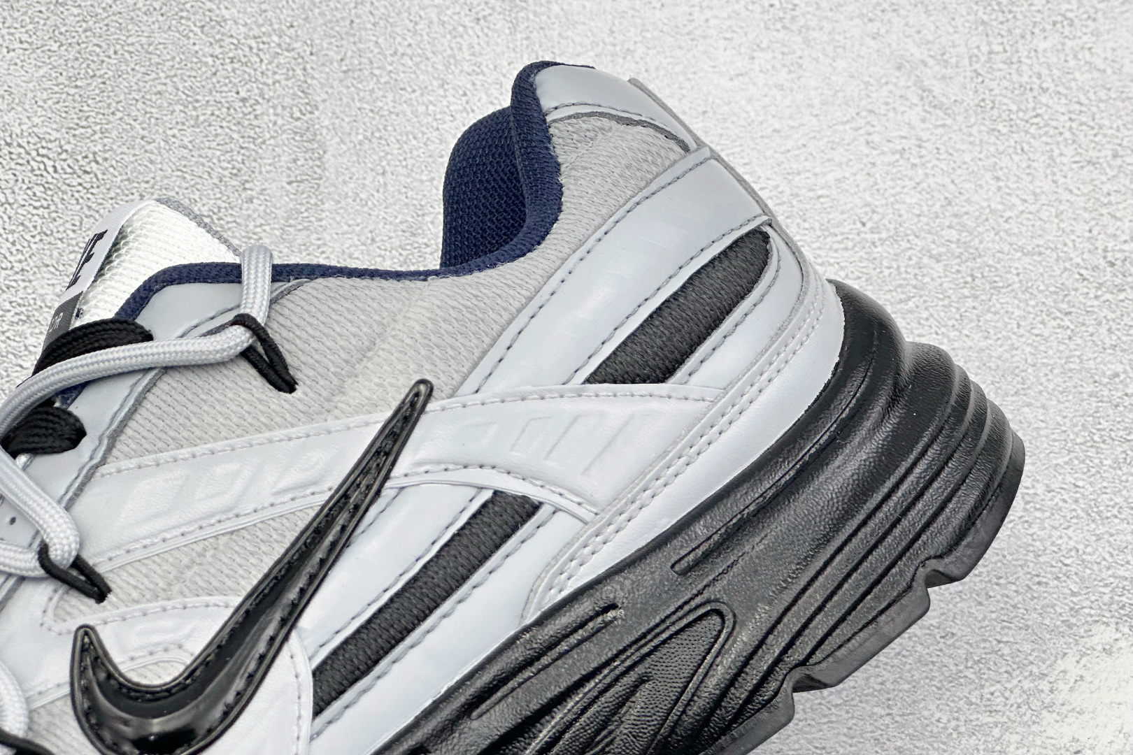 耐克NIKE INITIATOR创始者系列 千禧白复古休闲运动舒适跑鞋纯原版本 货号:394055-001