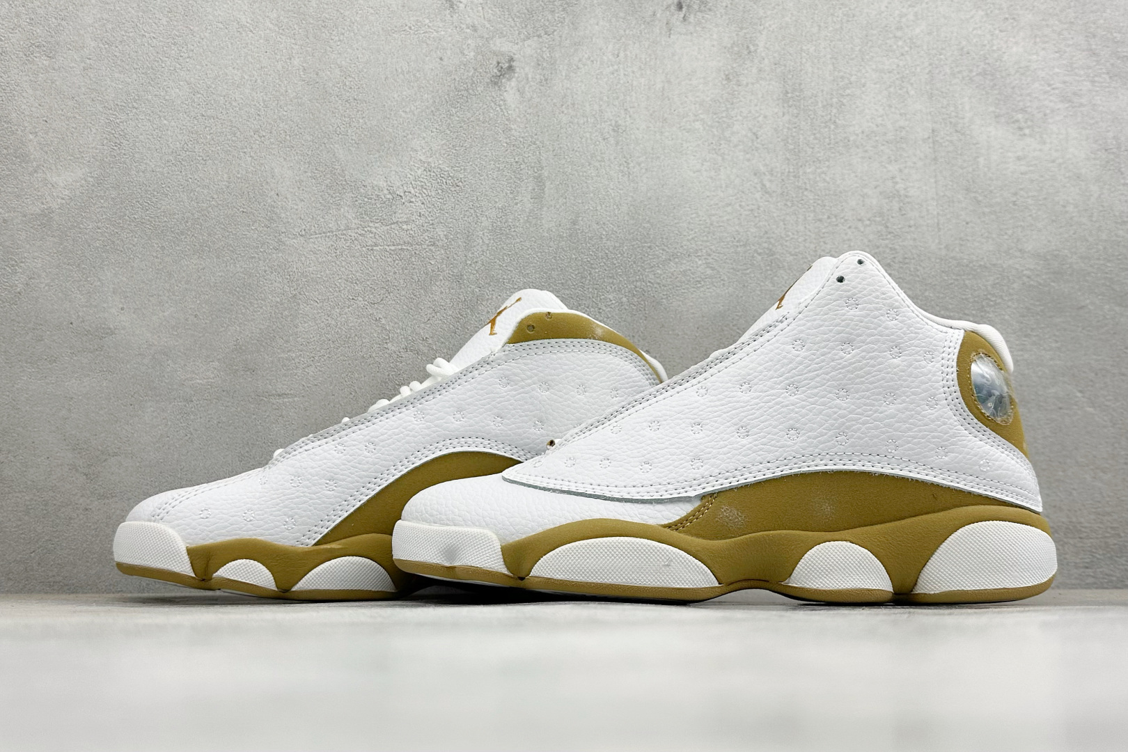 乔丹 Air Jordan 13 XIII Retro"Wolf Grey"迈克尔·乔丹AJ13代复古中帮文化休闲运动篮球鞋-实拍图5