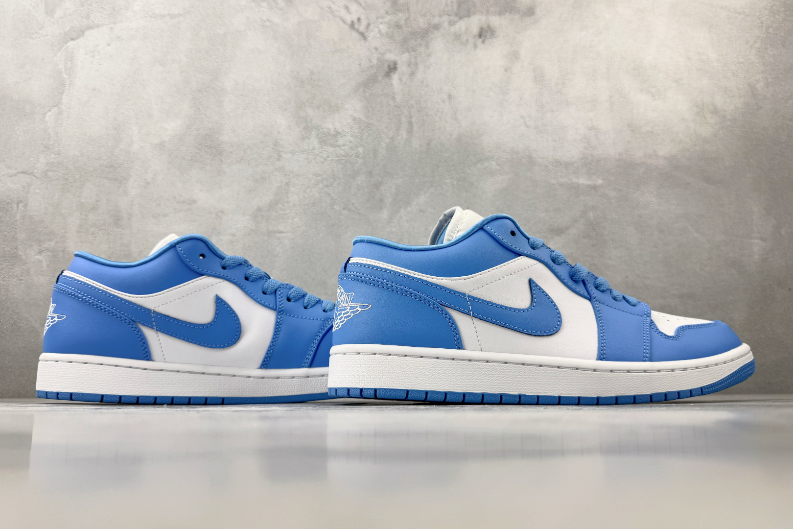 Jordan Air Jordan 1 university blue 大学蓝 实拍图6