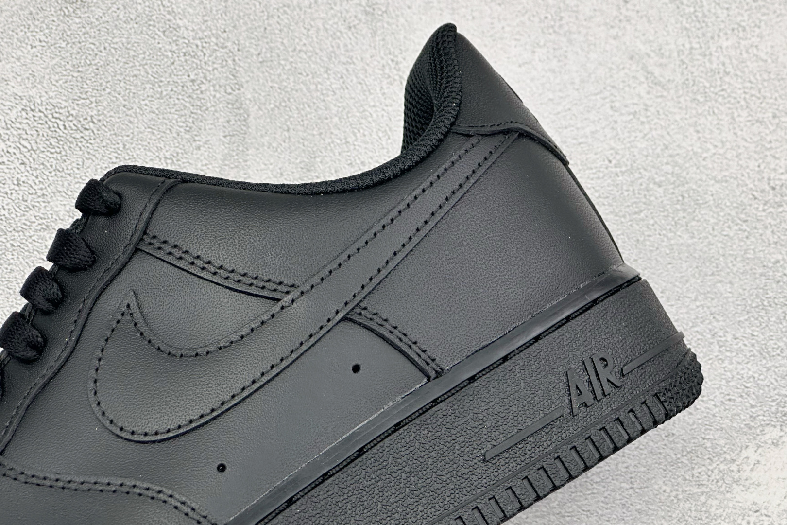 耐克Nike Air Force 1'07 Low 空军一号低帮休闲板鞋-实拍图9
