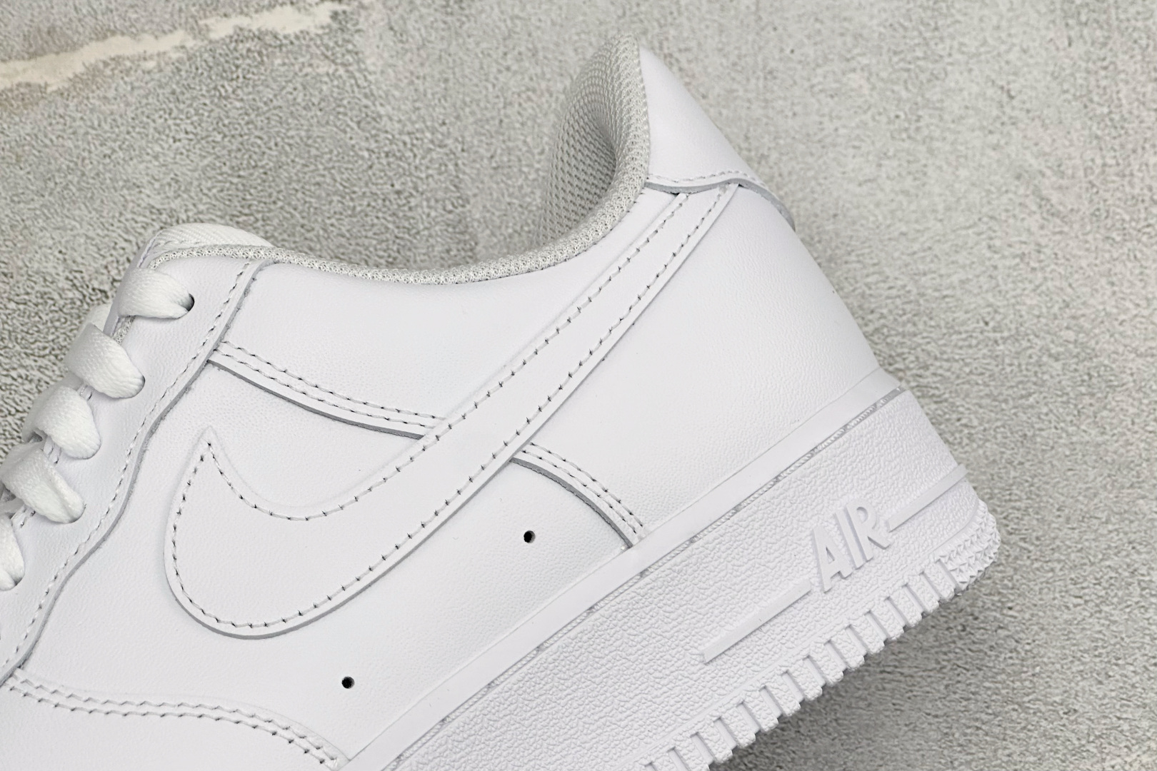 耐克Nike Air Force 1'07 Low 空军一号低帮休闲板鞋-实拍图9
