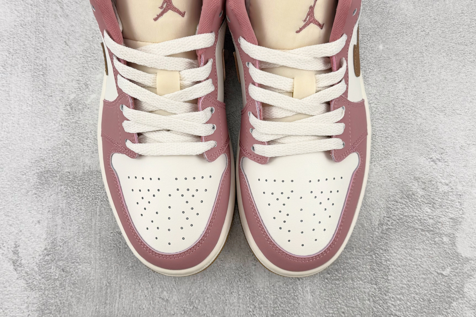 乔丹Jordan Air Jordan 1 粉棕白 纯原版本 货号:DC0774-609 实拍图 7