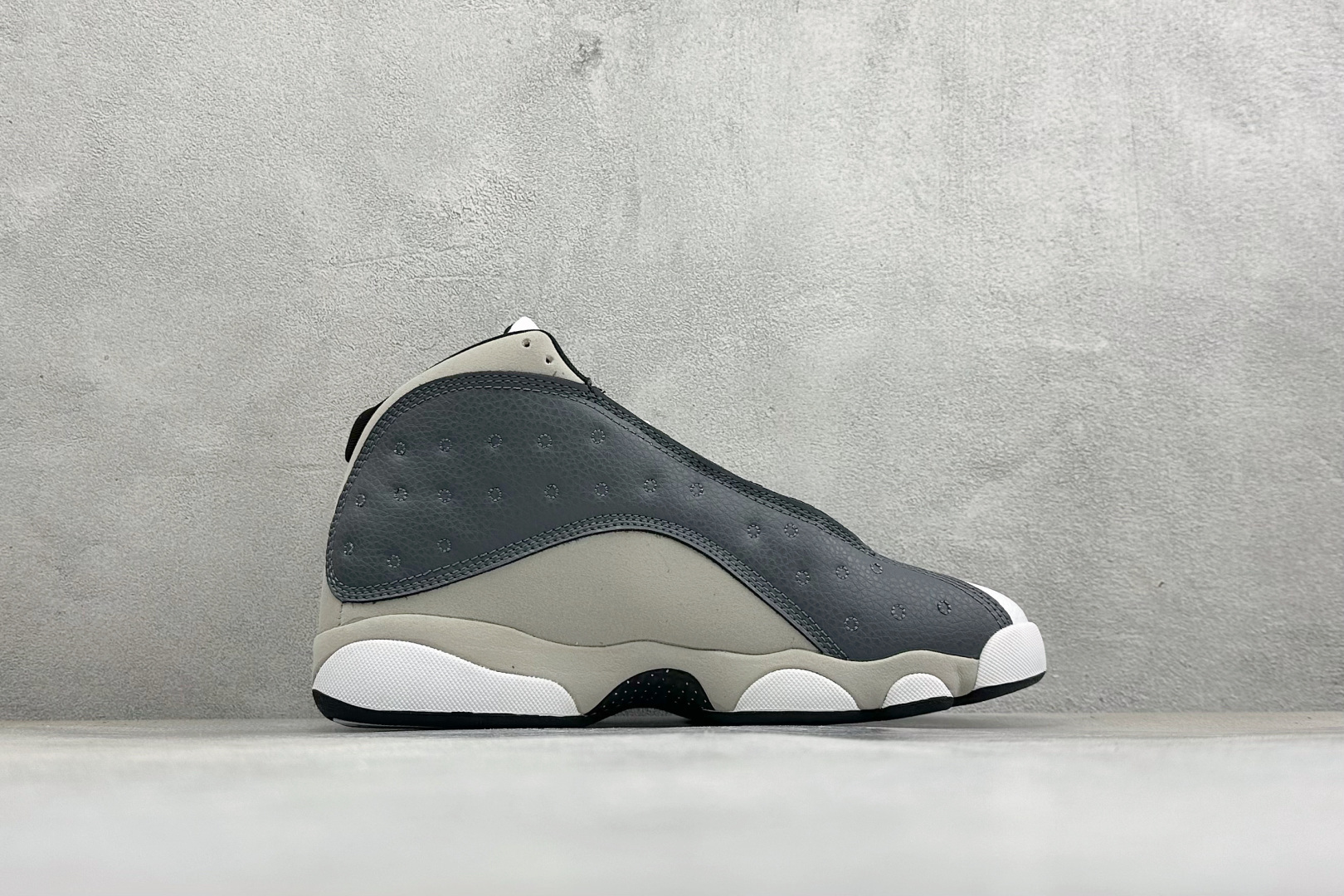 乔丹 Air Jordan 13 XIII Retro"Wolf Grey"迈克尔·乔丹AJ13代复古中帮文化休闲运动篮球鞋-实拍图2