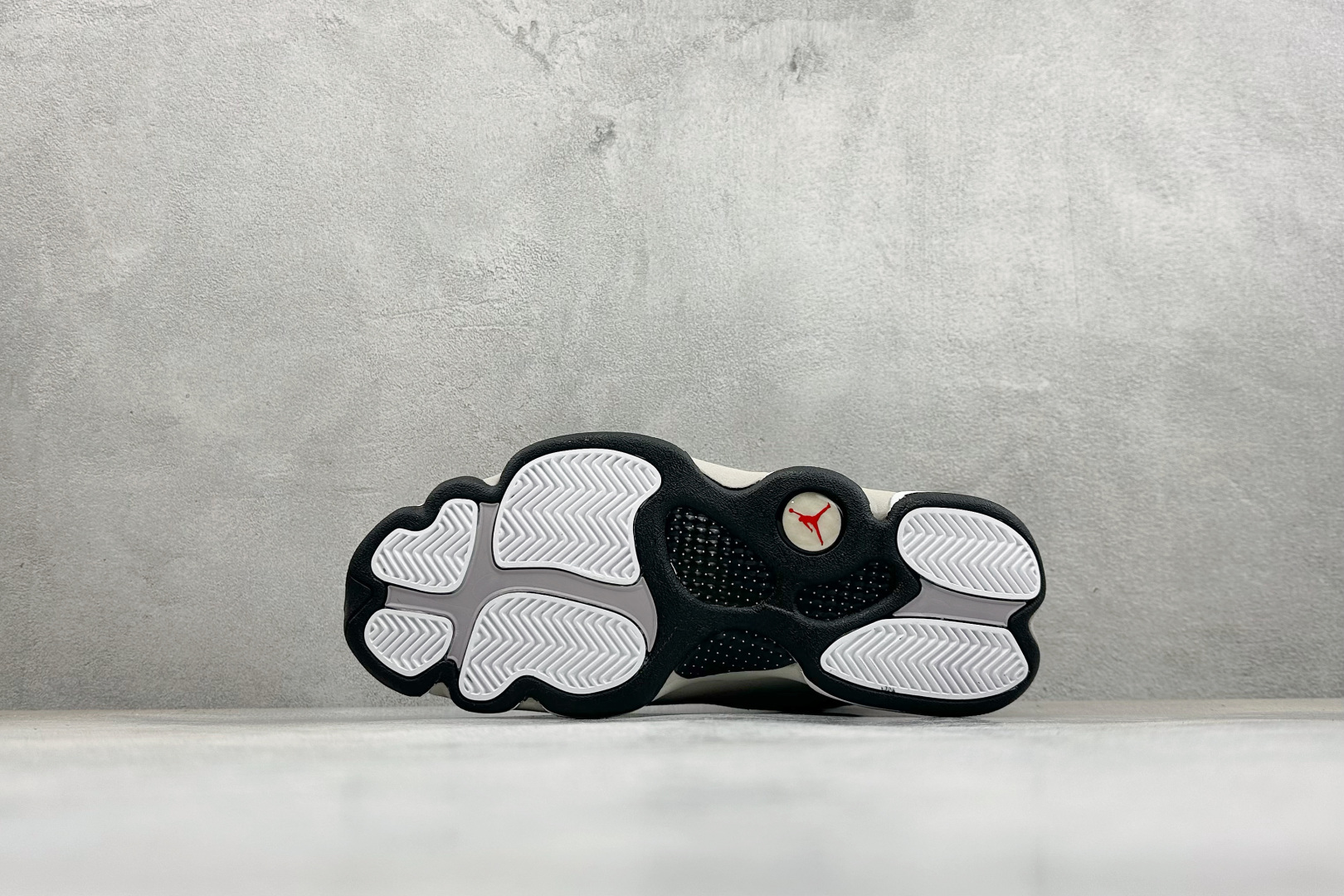 乔丹 Air Jordan 13 XIII Retro"Wolf Grey"迈克尔·乔丹AJ13代复古中帮文化休闲运动篮球鞋-实拍图4