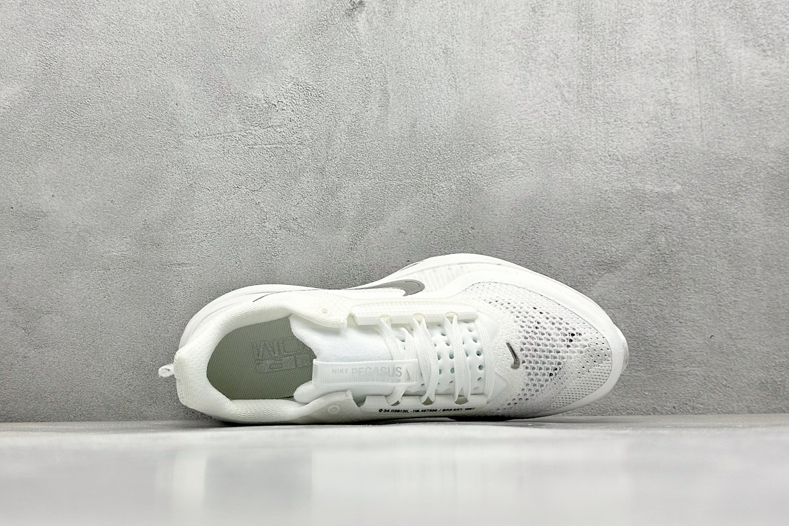 耐克 Nike Air Zoom Pegasus Premium 耐克网面全掌气垫缓震跑鞋-实拍图3