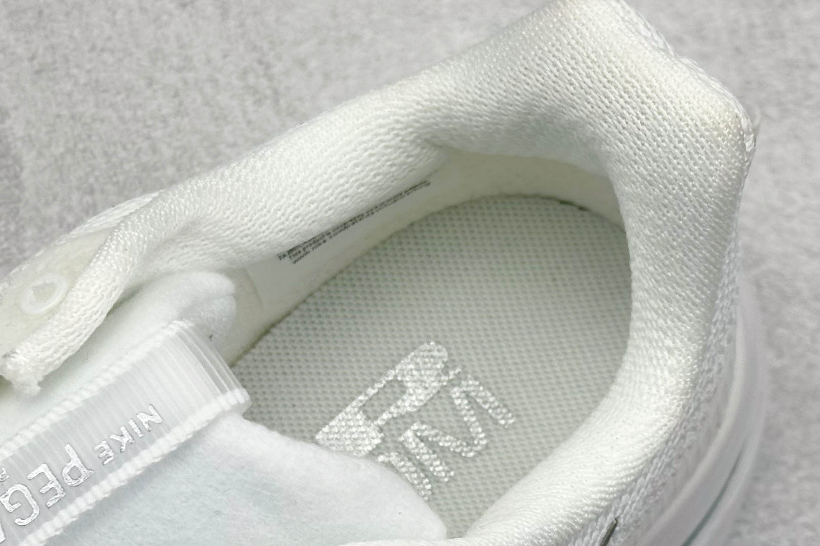 耐克 Nike Air Zoom Pegasus Premium 耐克网面全掌气垫缓震跑鞋-实拍图8