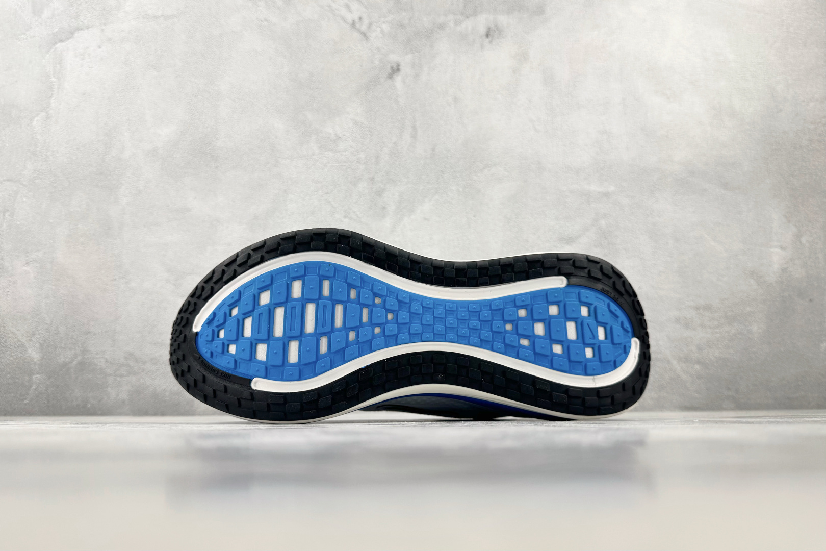 全套数据私模 Nike Vomero Plus 白蓝-实拍图4