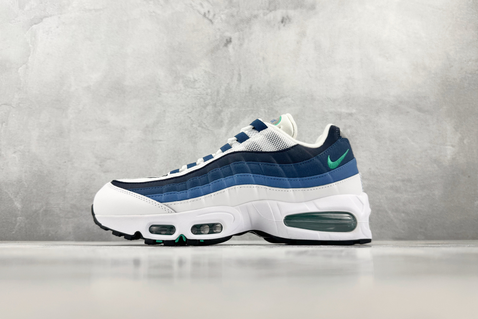 耐克Nike Air Max 95 Big Bubble Slate 白蓝-实拍图1