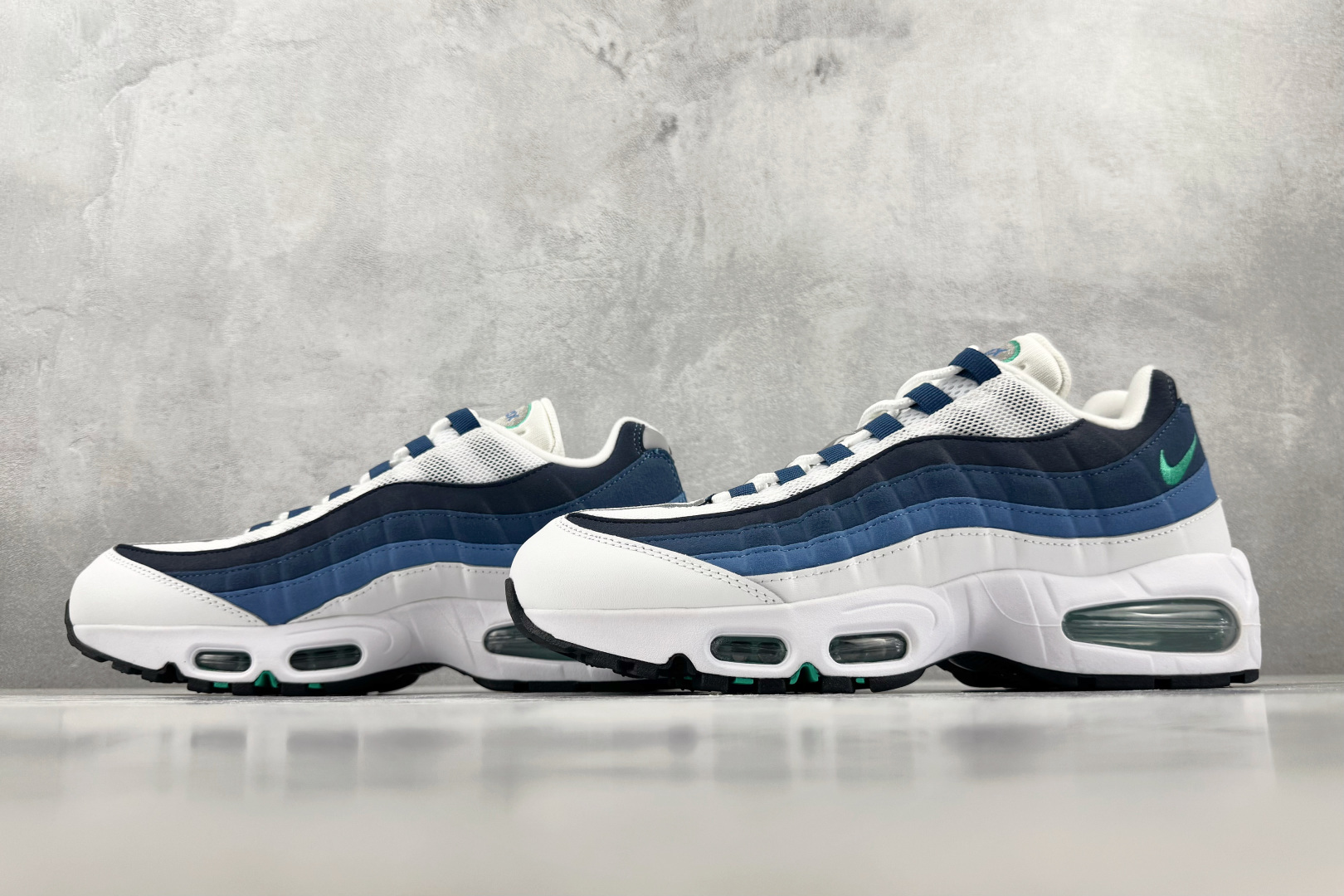 耐克Nike Air Max 95 Big Bubble Slate 白蓝-实拍图5
