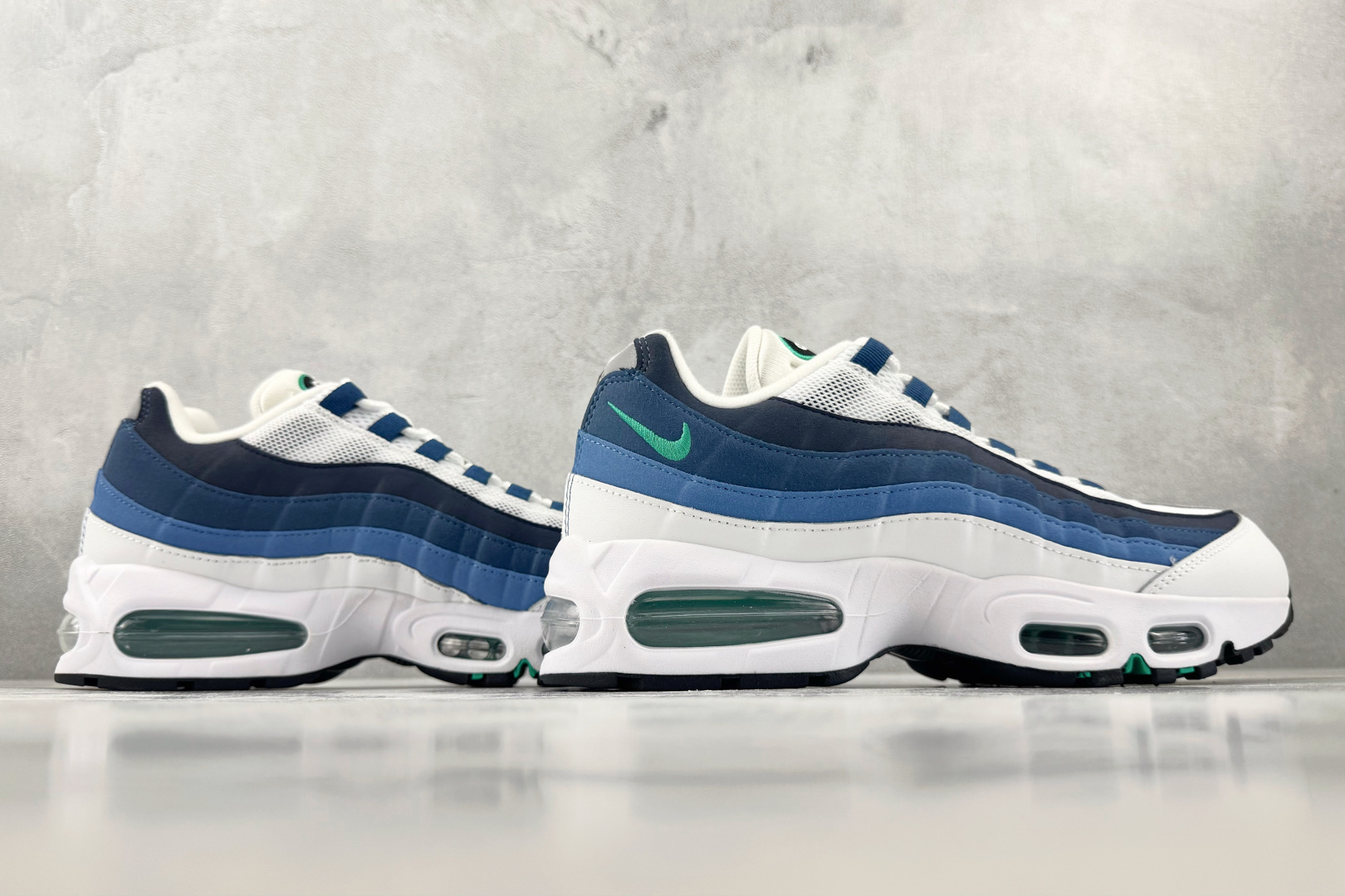 耐克Nike Air Max 95 Big Bubble Slate 白蓝-实拍图6
