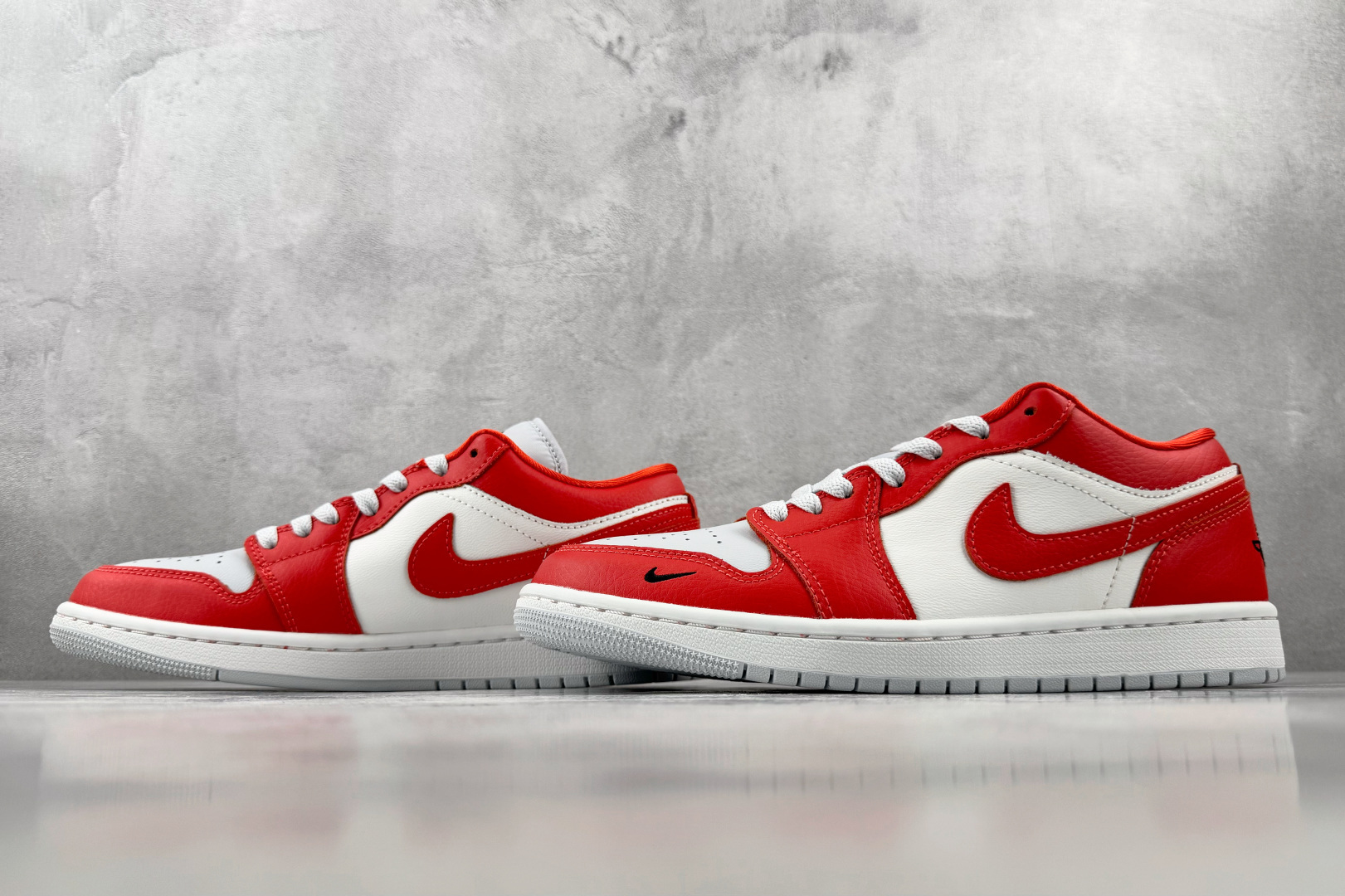 乔丹 Air Jordan Air Jordan 1 红白-实拍图5