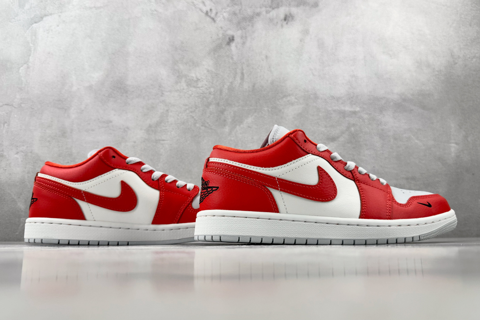 乔丹 Air Jordan Air Jordan 1 红白-实拍图6