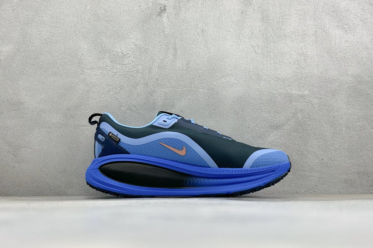 耐克 Nike Zoom VOMERO 18 网面透气轻量跑鞋-实拍图2
