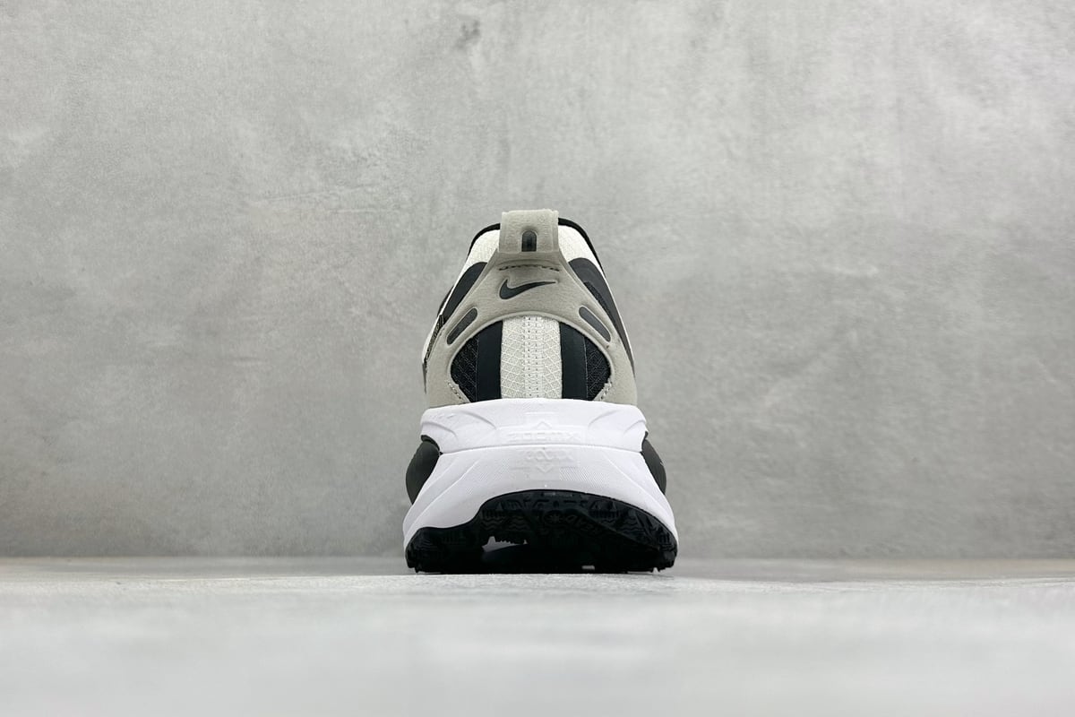 耐克 Nike Zoom VOMERO 18 网面透气轻量跑鞋-实拍图6