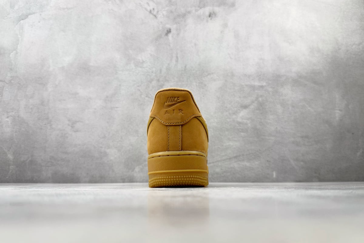 耐克 Nike Air Force 1 07 LV8 Workboot 小麦色 棕橙 细节实拍图