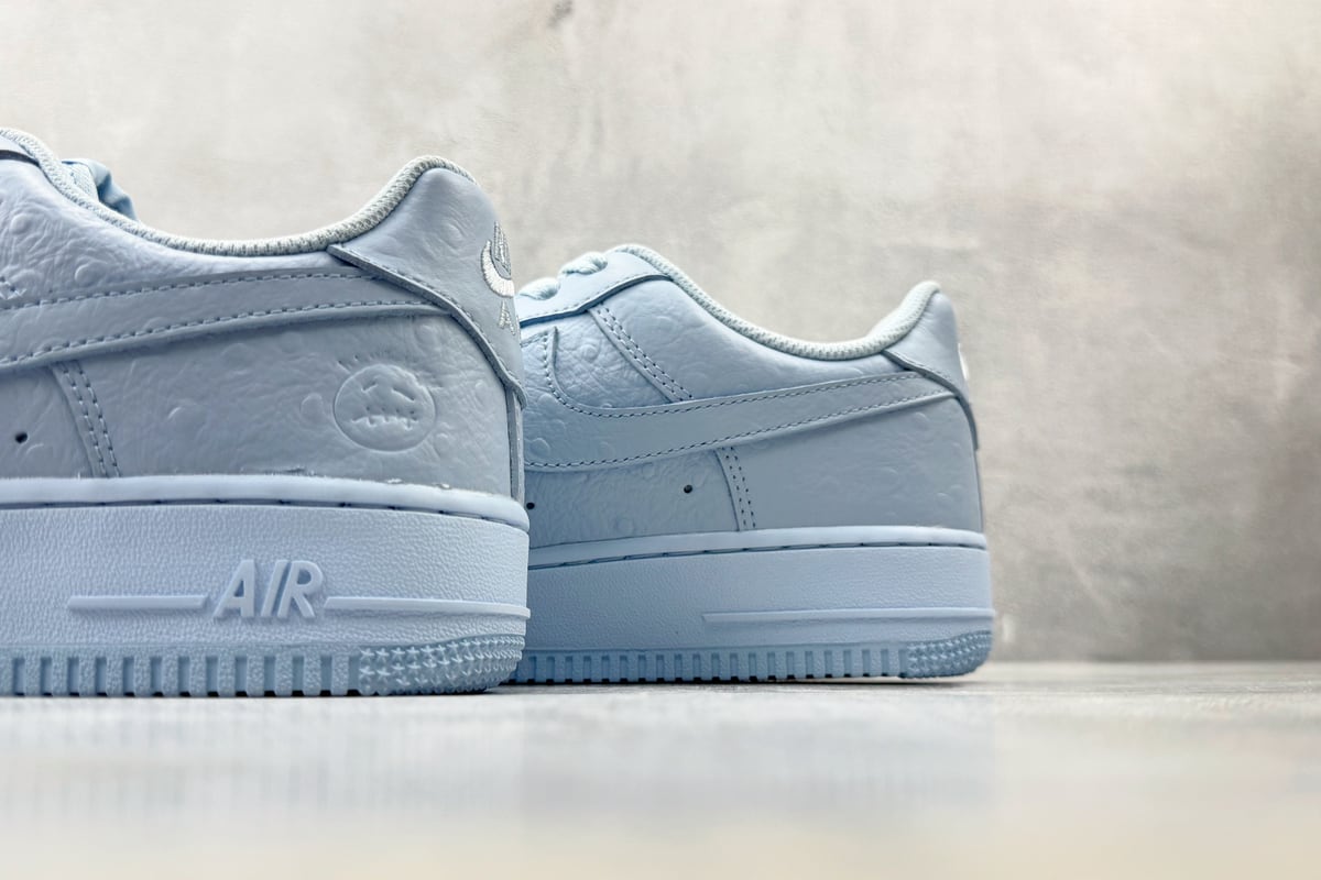 耐克 Nike × Travis Scott Air Force 1 蓝 上脚实拍图
