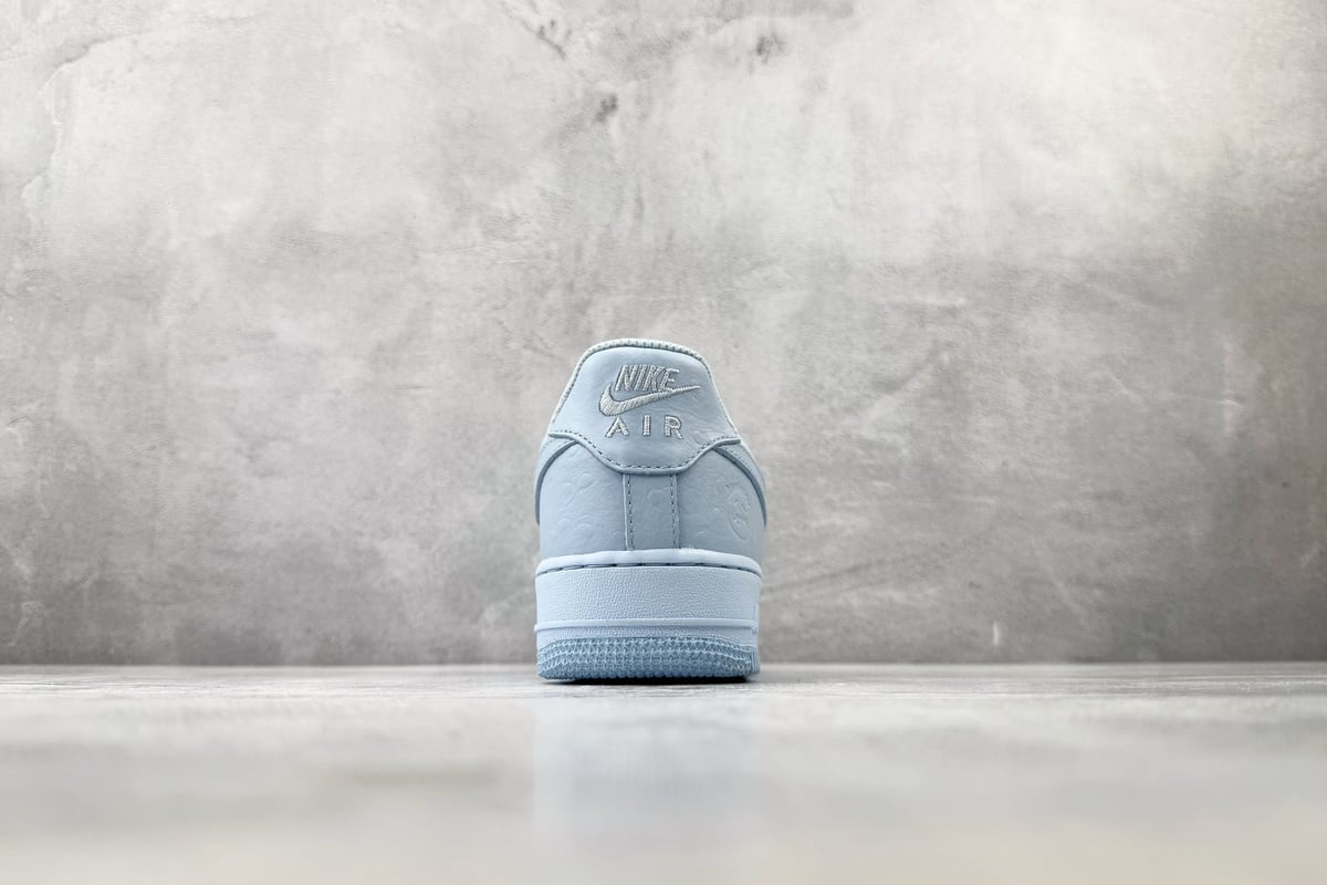 耐克 Nike × Travis Scott Air Force 1 蓝 细节实拍图