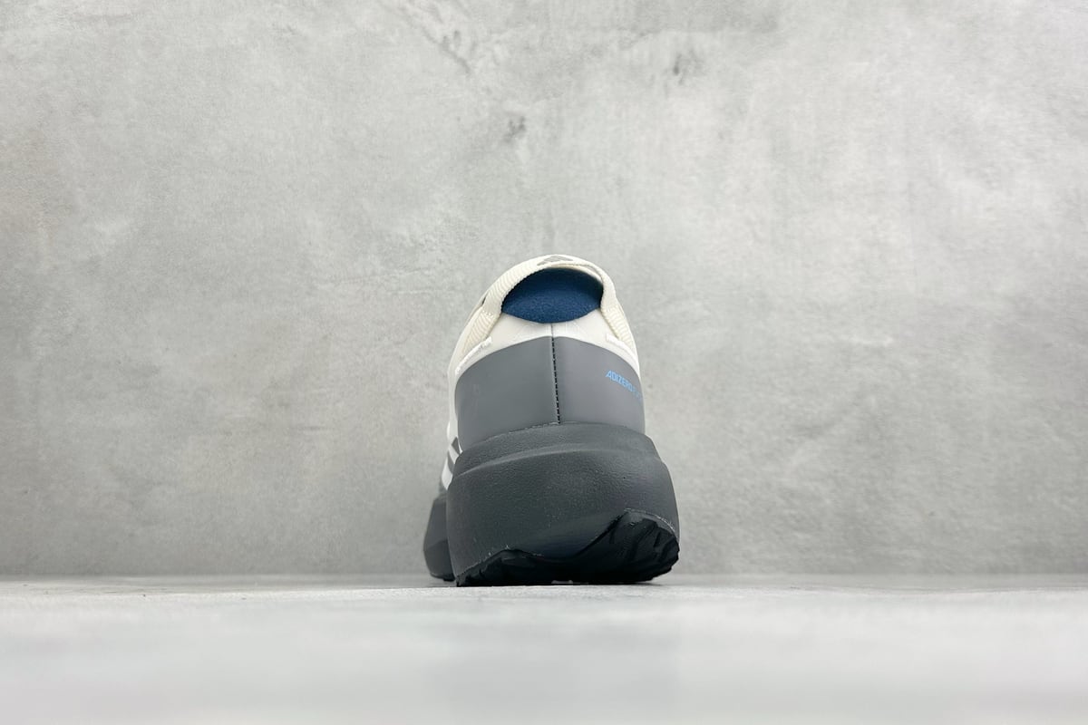 阿迪达斯 Adidas ADIZERO EVO SL ATR 阿迪超轻透气缓震跑鞋 白 鞋底实拍图
