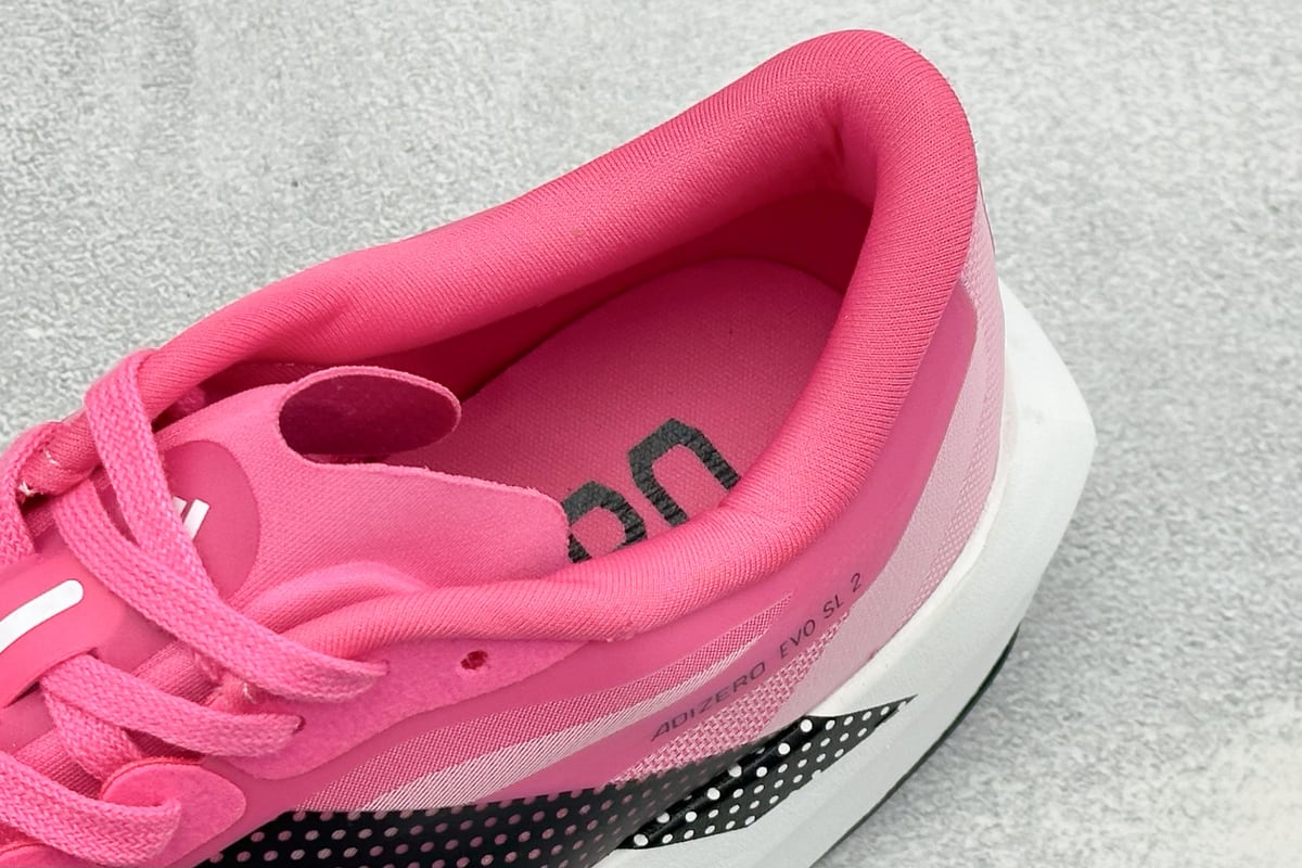 阿迪达斯 Adidas ADIZERO EVO SL 2 阿迪超轻透气缓震跑鞋 粉红 上脚实拍图